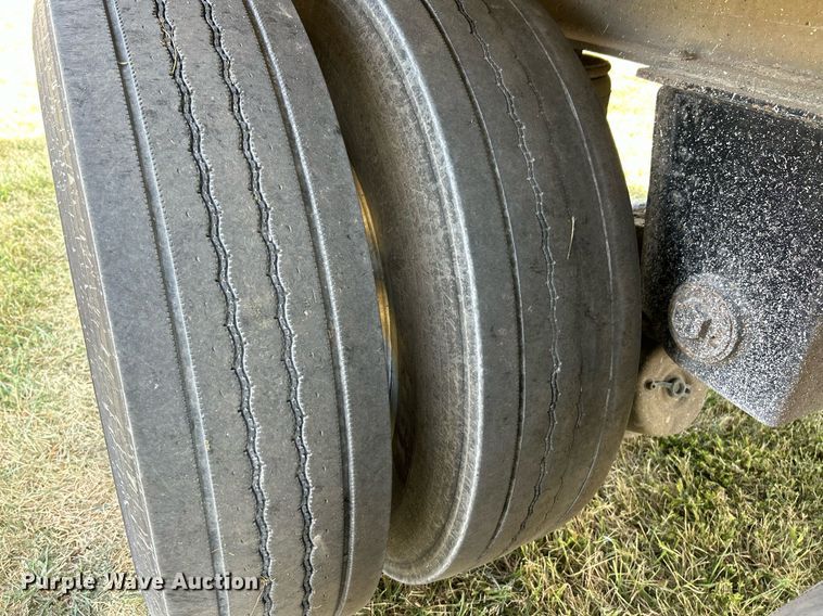 image for item EK3294 2006 Travis T/90 end dump trailer