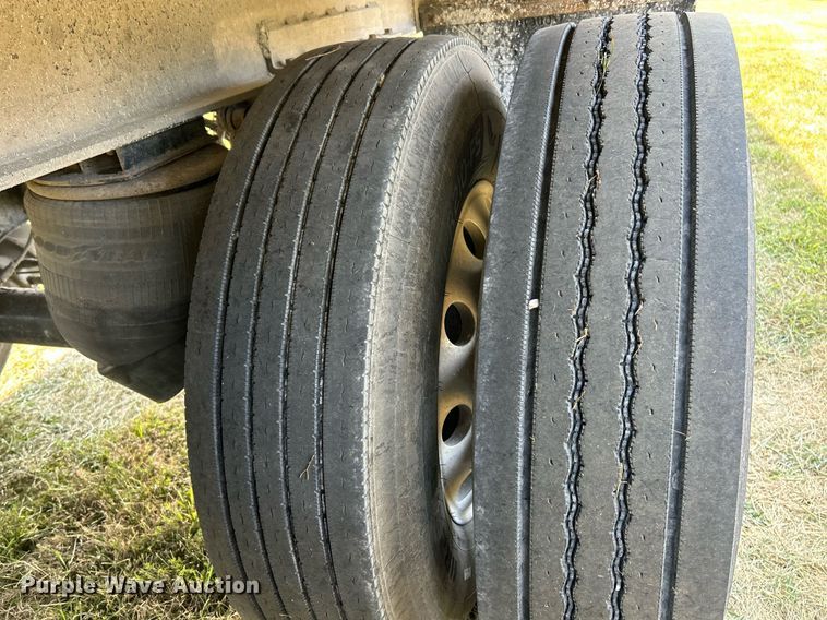 image for item EK3294 2006 Travis T/90 end dump trailer