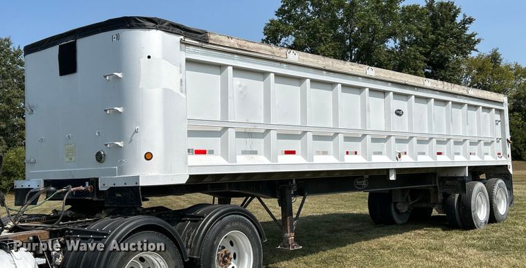 image for item EK3295 2005 Trailstar end dump trailer