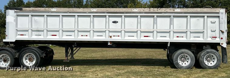 image for item EK3295 2005 Trailstar end dump trailer