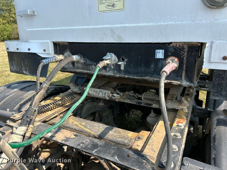 image for item EK3295 2005 Trailstar end dump trailer