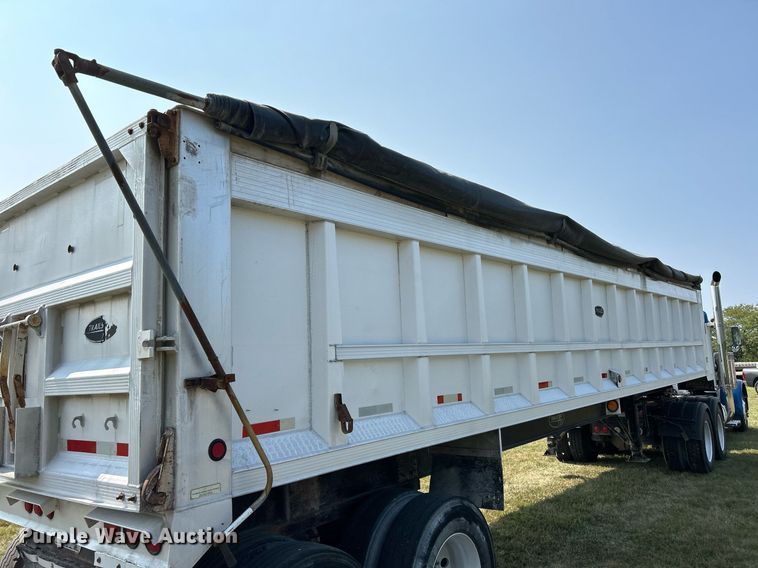 image for item EK3295 2005 Trailstar end dump trailer