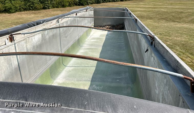 image for item EK3295 2005 Trailstar end dump trailer