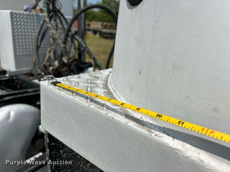 image for item EK3295 2005 Trailstar end dump trailer