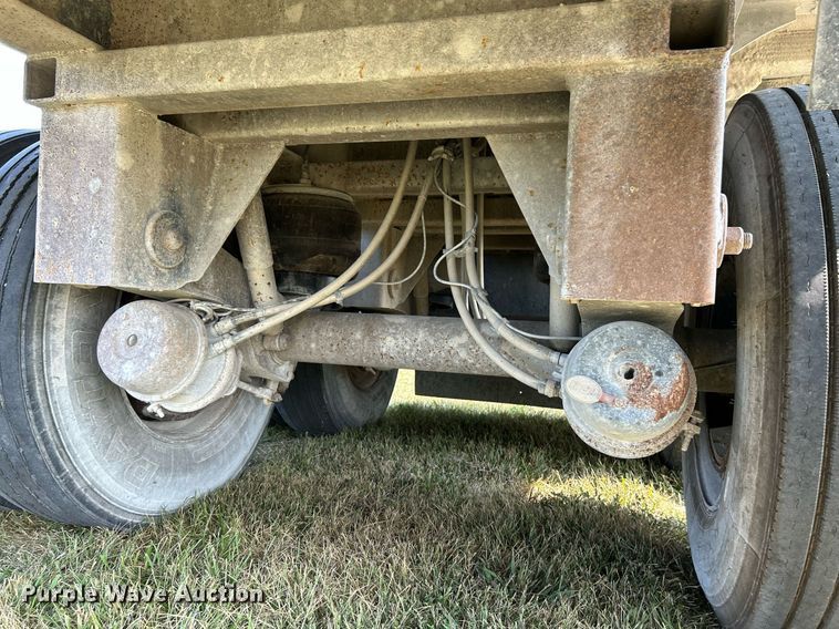 image for item EK3295 2005 Trailstar end dump trailer