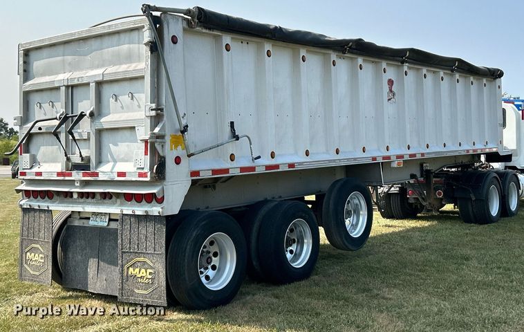 image for item EK3296 2000 Cobra  end dump trailer