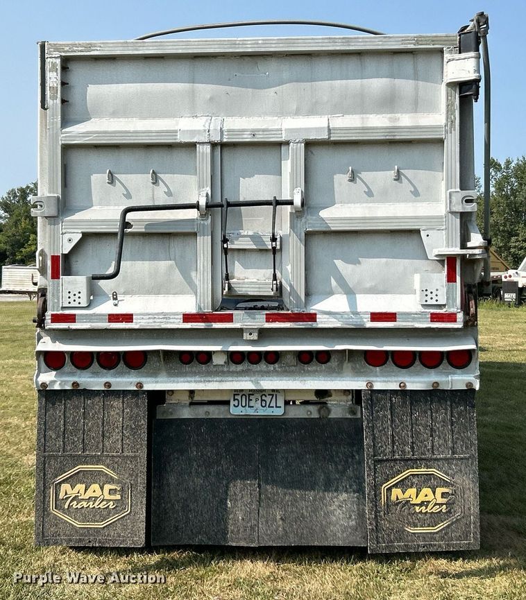 image for item EK3296 2000 Cobra  end dump trailer