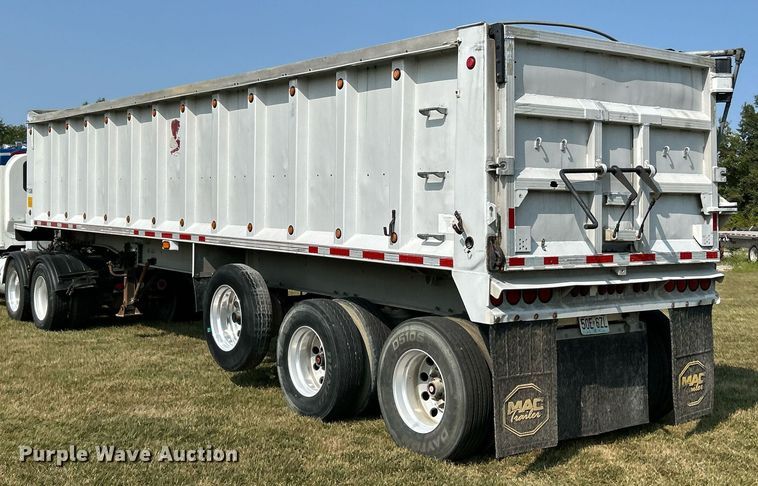 image for item EK3296 2000 Cobra  end dump trailer