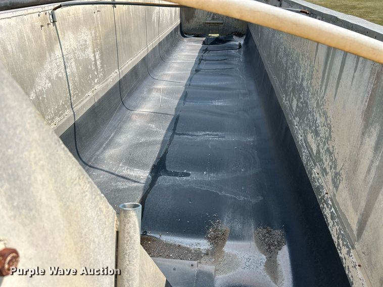 image for item EK3296 2000 Cobra  end dump trailer