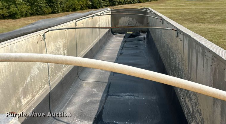 image for item EK3296 2000 Cobra  end dump trailer