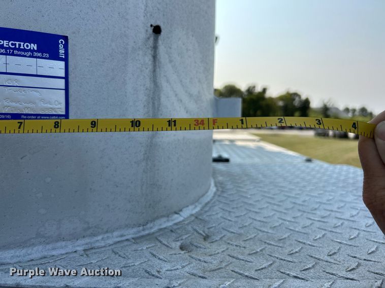 image for item EK3296 2000 Cobra  end dump trailer