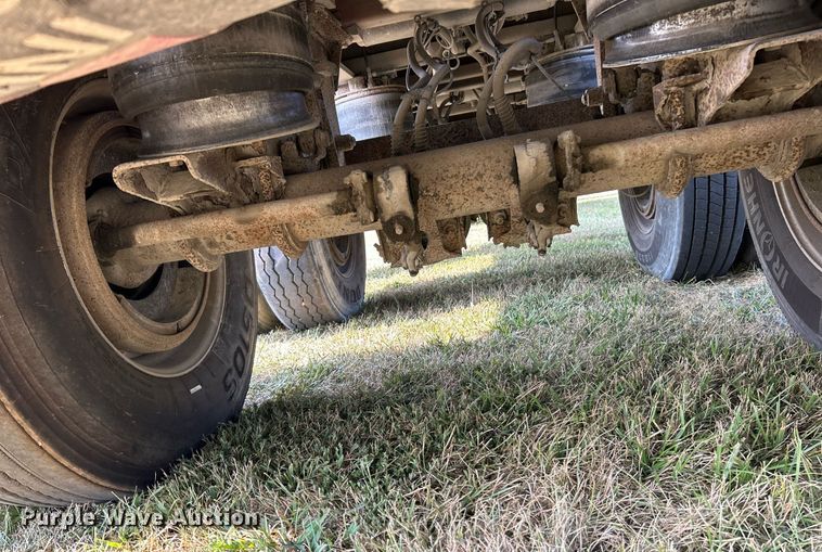 image for item EK3296 2000 Cobra  end dump trailer