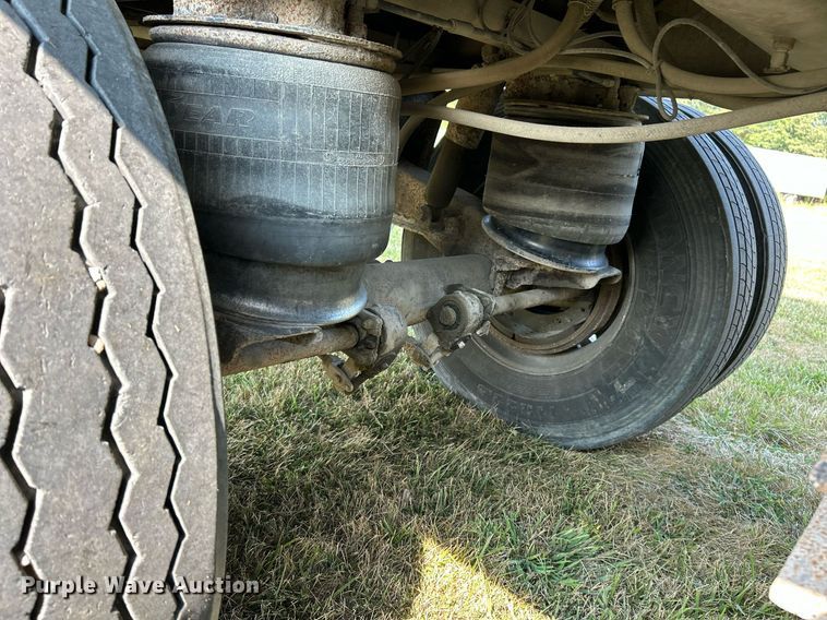 image for item EK3296 2000 Cobra  end dump trailer