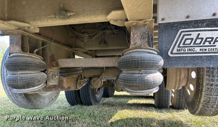 image for item EK3296 2000 Cobra  end dump trailer