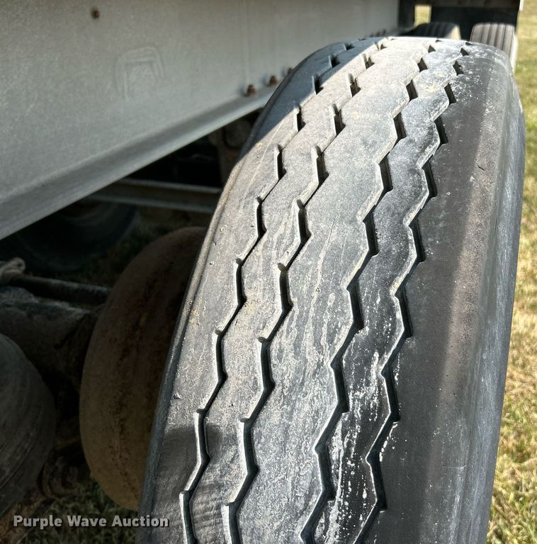 image for item EK3296 2000 Cobra  end dump trailer