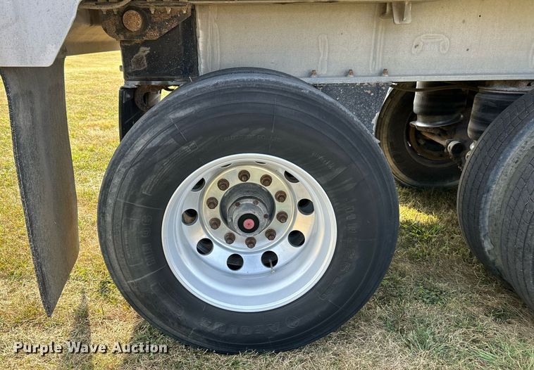 image for item EK3296 2000 Cobra  end dump trailer