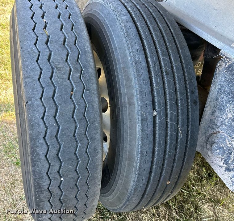 image for item EK3296 2000 Cobra  end dump trailer