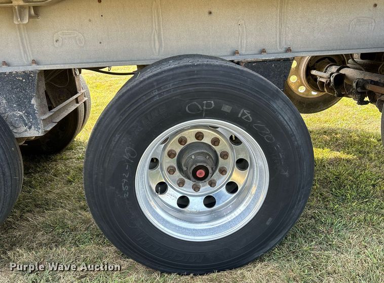 image for item EK3296 2000 Cobra  end dump trailer