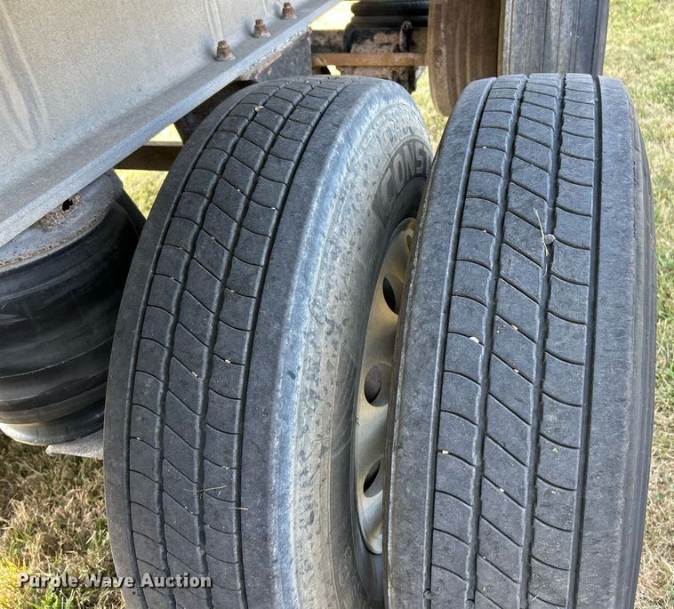 image for item EK3296 2000 Cobra  end dump trailer