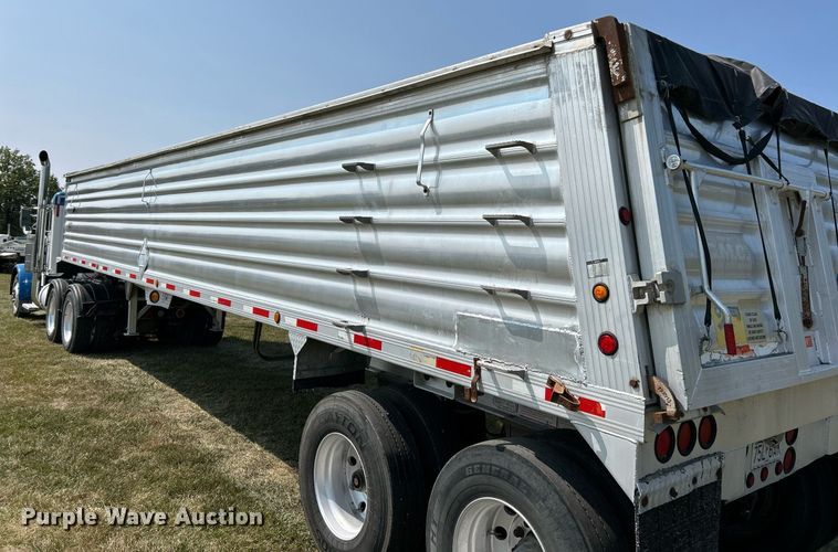 image for item EK3297 2008 Travis end dump trailer