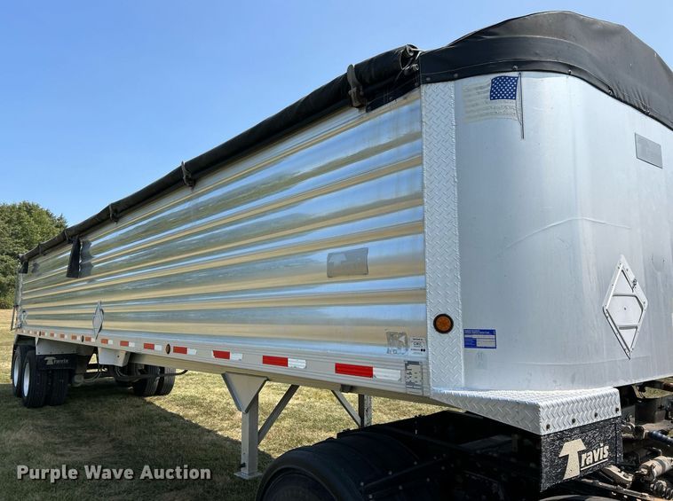 image for item EK3297 2008 Travis end dump trailer