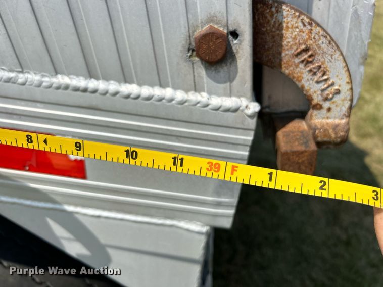 image for item EK3297 2008 Travis end dump trailer