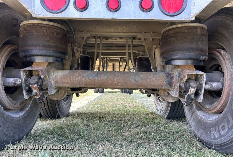 image for item EK3297 2008 Travis end dump trailer
