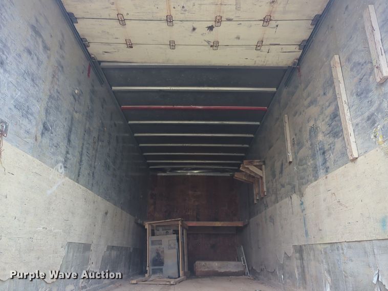 image for item EQ2077 1990 Road Systems Trailers dry van trailer