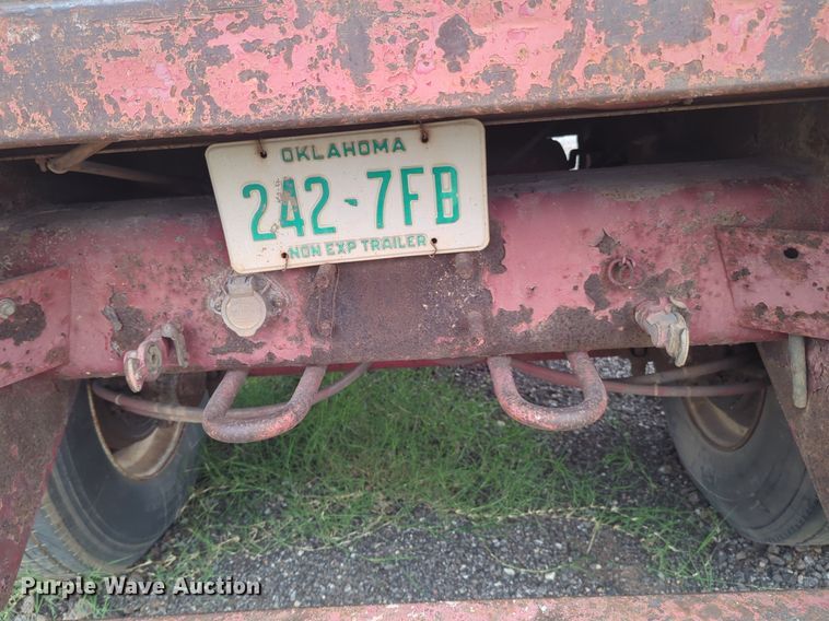 image for item EQ2077 1990 Road Systems Trailers dry van trailer