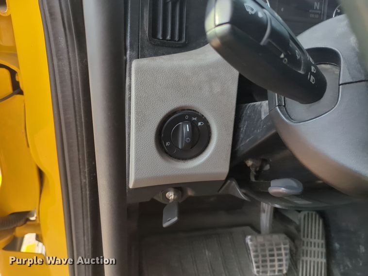 image for item EQ2154 2021 Freightliner Cascadia 126 semi truck