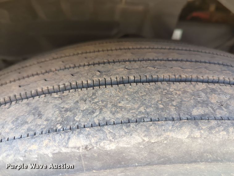 image for item EQ2154 2021 Freightliner Cascadia 126 semi truck