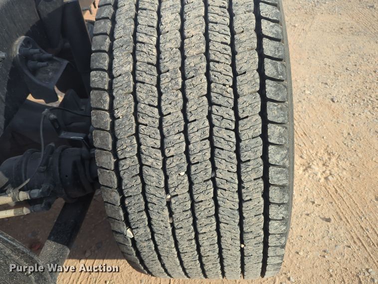 image for item EQ2154 2021 Freightliner Cascadia 126 semi truck