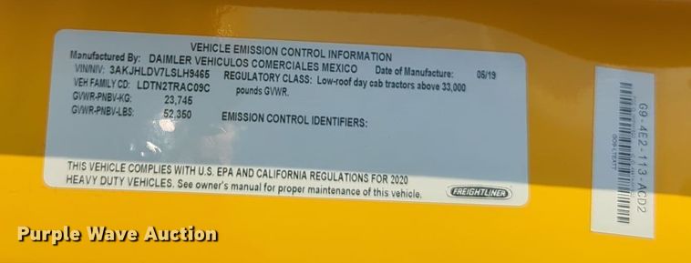 image for item EQ2155 2020 Freightliner  Cascadia 126 semi truck