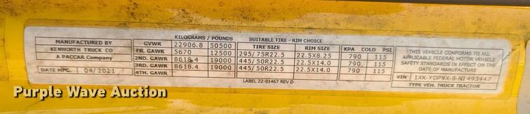 image for item EQ2158 2022 Kenworth  T680 semi truck