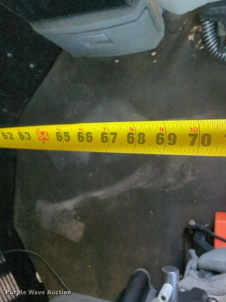 image for item EQ2163 2019 Kenworth  T680 semi truck