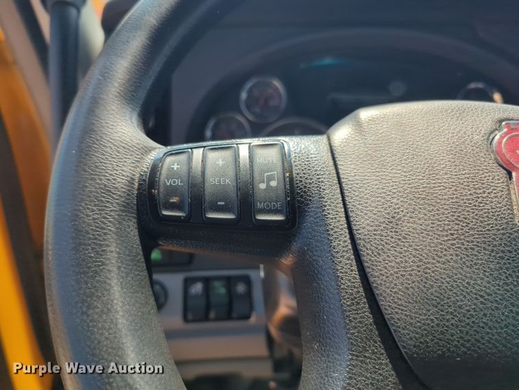 image for item EQ2168 2021 Kenworth  T680 semi truck