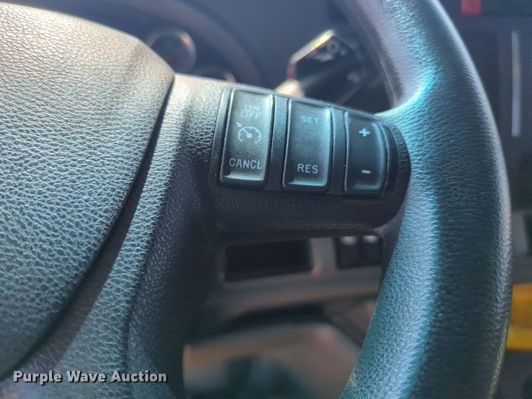 image for item EQ2168 2021 Kenworth  T680 semi truck