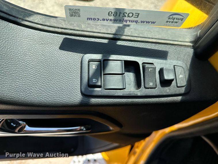 image for item EQ2169 2022 Kenworth  T680 semi truck