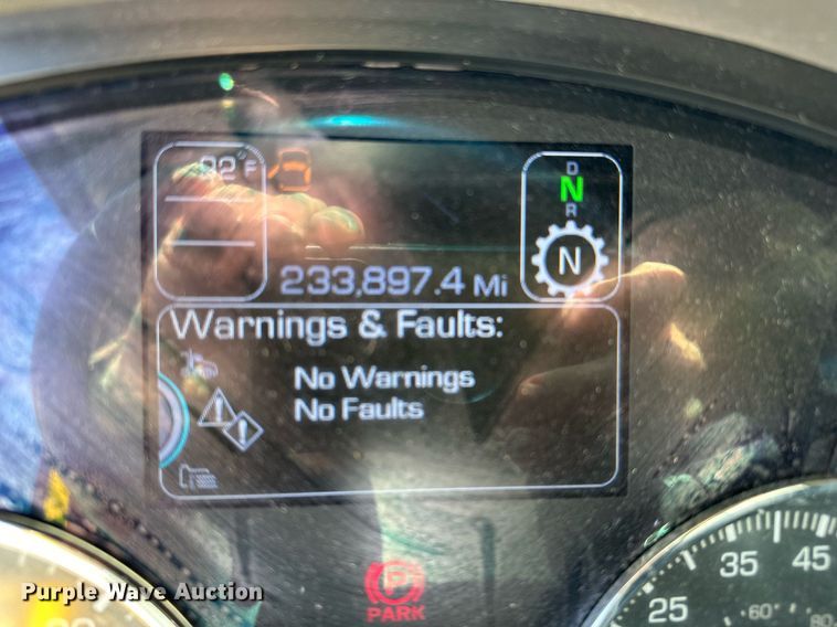 image for item EQ2169 2022 Kenworth  T680 semi truck