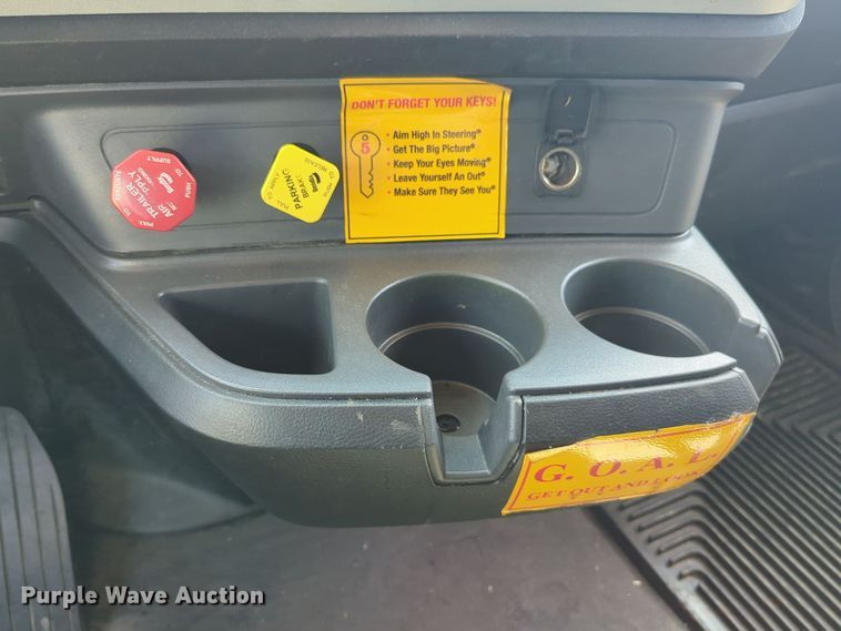 image for item EQ2171 2022 Kenworth  T680 semi truck