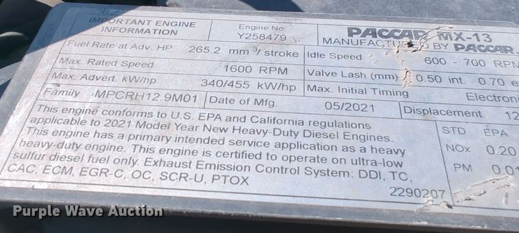 image for item EQ2171 2022 Kenworth  T680 semi truck