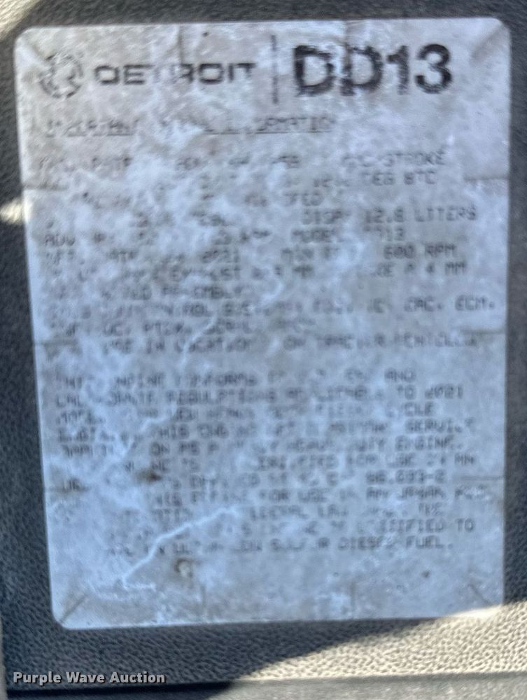 image for item EQ2173 2022 Freightliner  Cascadia 126 semi truck