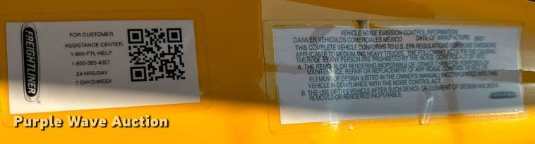 image for item EQ2173 2022 Freightliner  Cascadia 126 semi truck