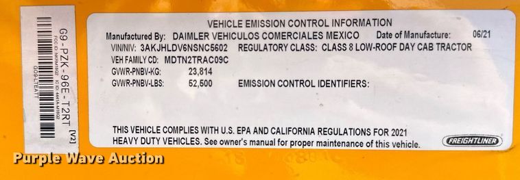 image for item EQ2173 2022 Freightliner  Cascadia 126 semi truck