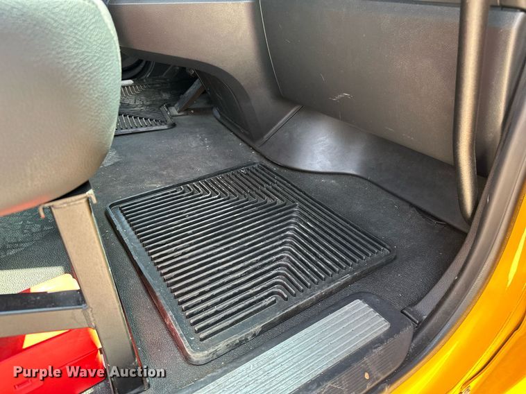 image for item EQ2175 2022 Kenworth  T680 semi truck