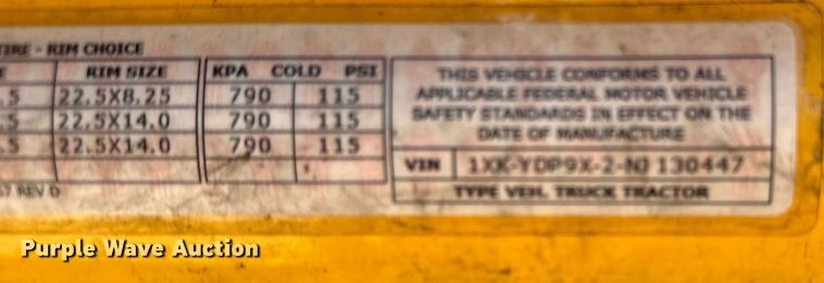 image for item EQ2175 2022 Kenworth  T680 semi truck