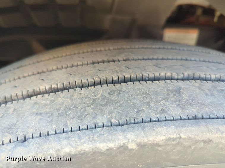 image for item EQ2176 2021 Freightliner  Cascadia 126 semi truck