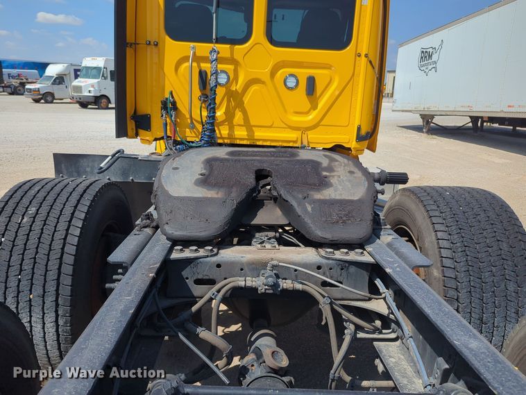 image for item EQ2177 2024 Freightliner  Cascadia 126 semi truck