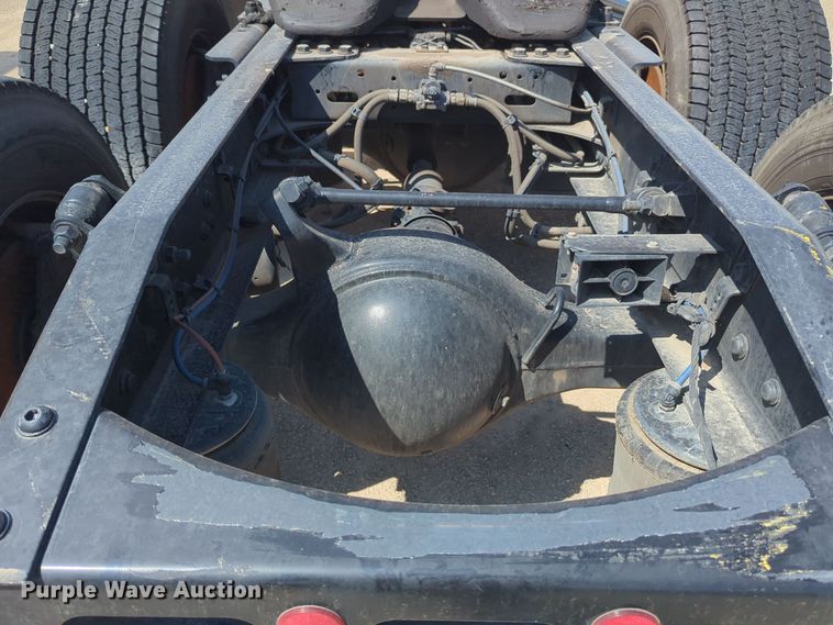 image for item EQ2177 2024 Freightliner  Cascadia 126 semi truck