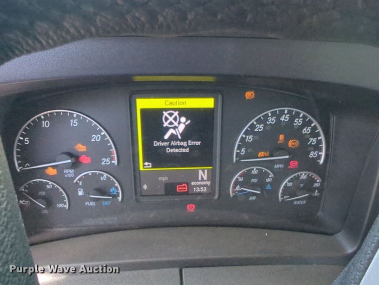 image for item EQ2177 2024 Freightliner  Cascadia 126 semi truck